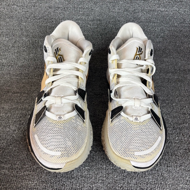 44码 欧文7 篮球鞋