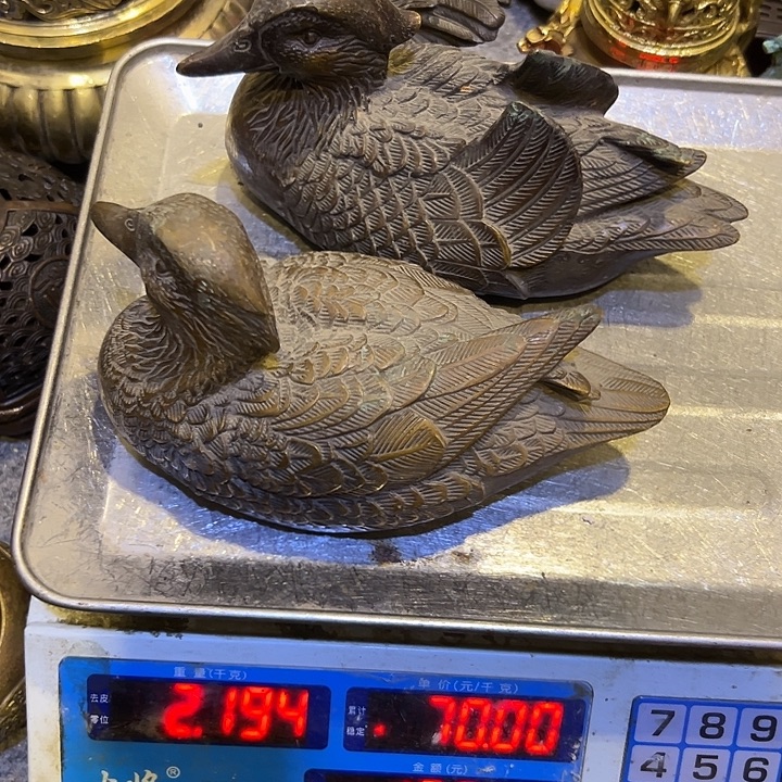 磕***虫黄铜摆件，文房工艺品摆件
