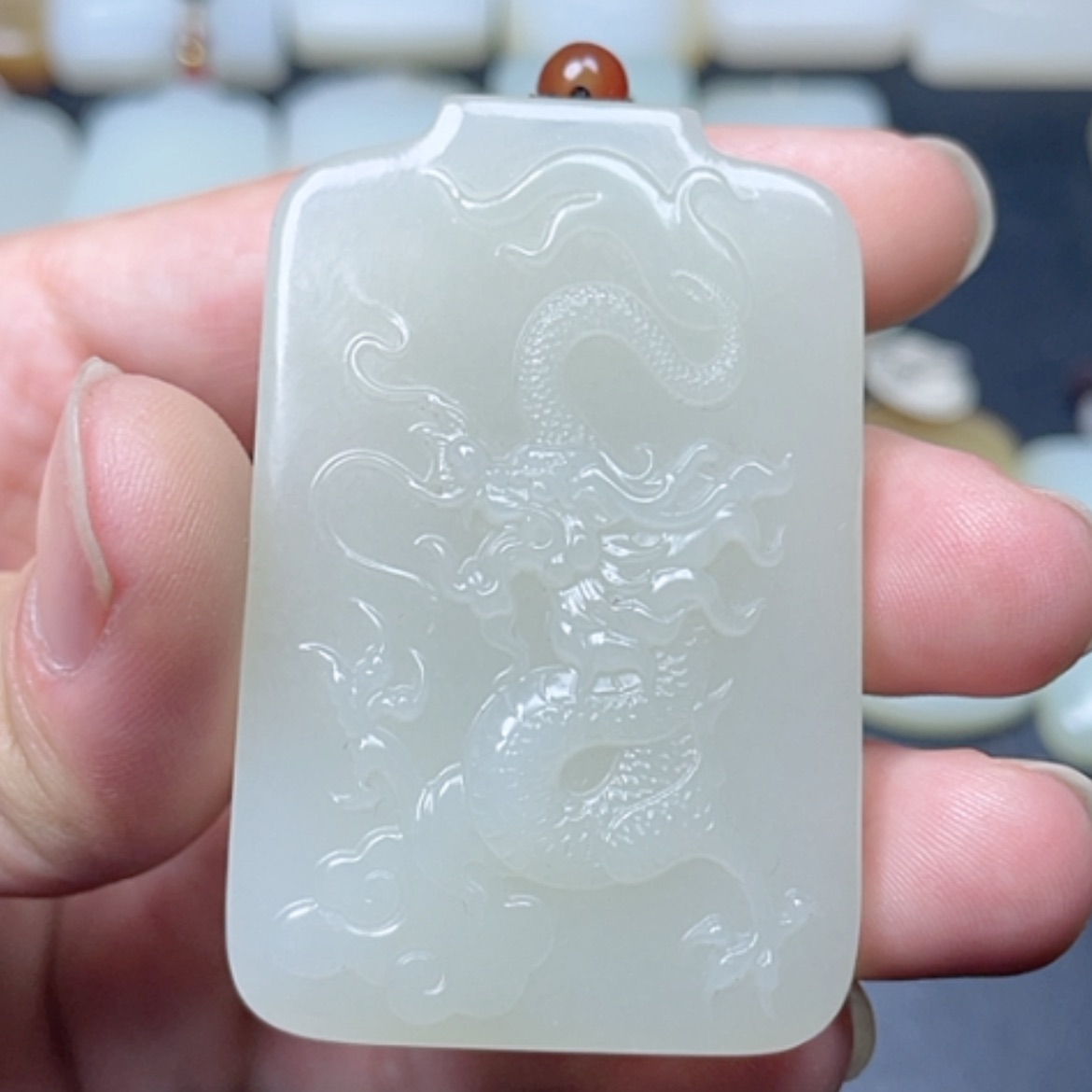 【闪购商品】颈饰未镶嵌和田玉