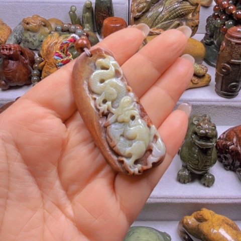 岫岩河磨玉（透闪石质玉）吊坠(不含链)未镶嵌天****！