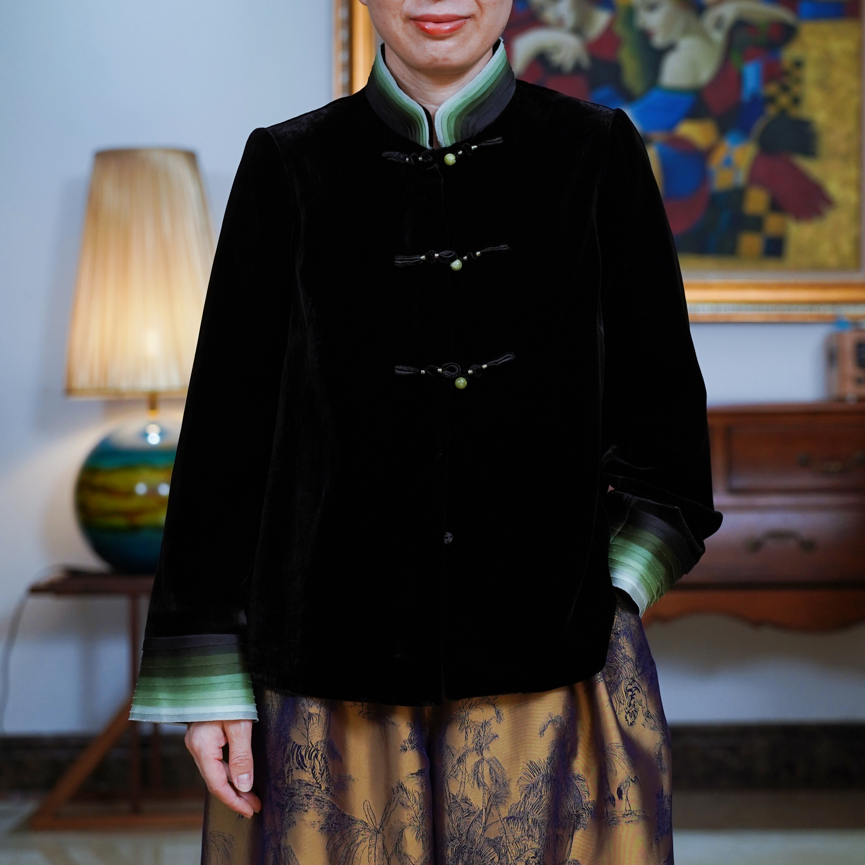 『巧仙』复古中国风中式立领黑色丝绒长袖新中式短款外套-A3K5435