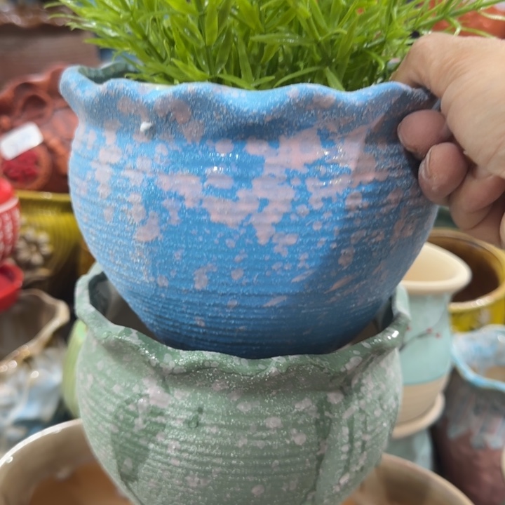 凑9块包邮，有孔花盆