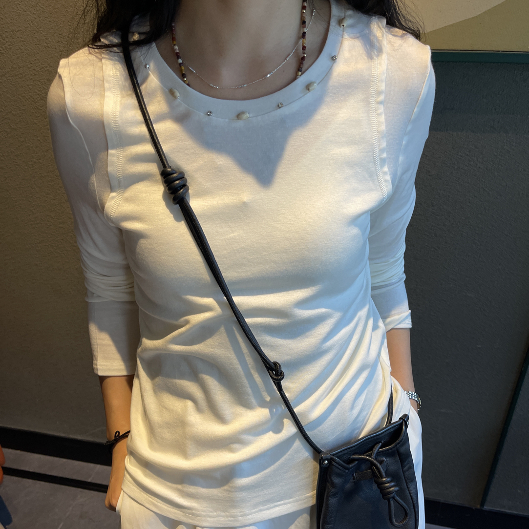 常规串珠重工刺绣T恤圆领修身型打底