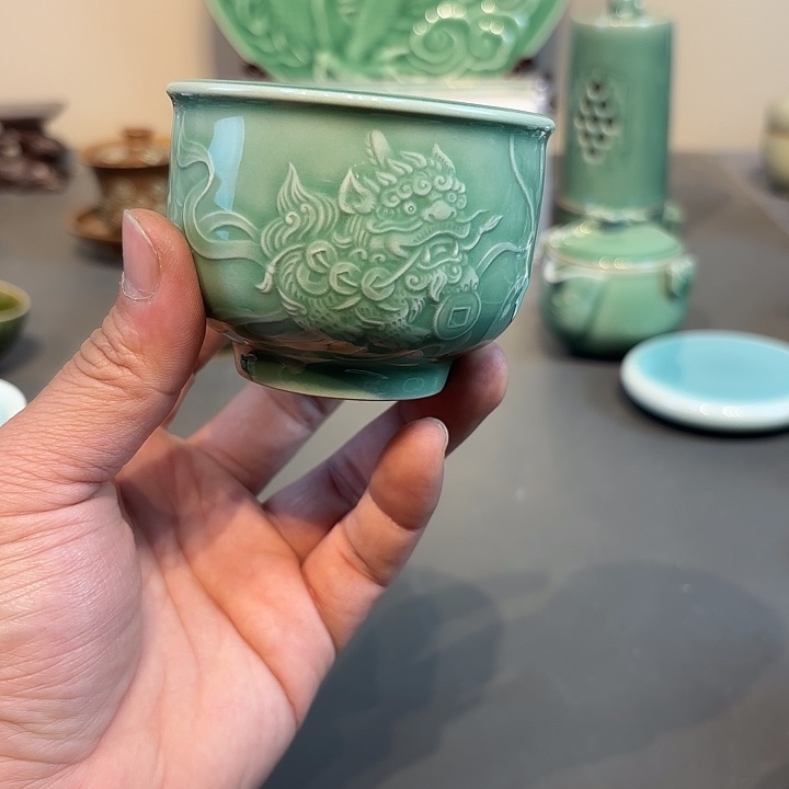 瓷片龙泉青瓷福利青瓷