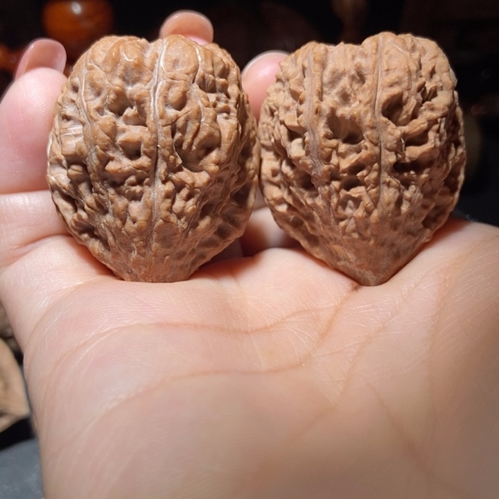 把件文玩核桃东北楸子小雪5