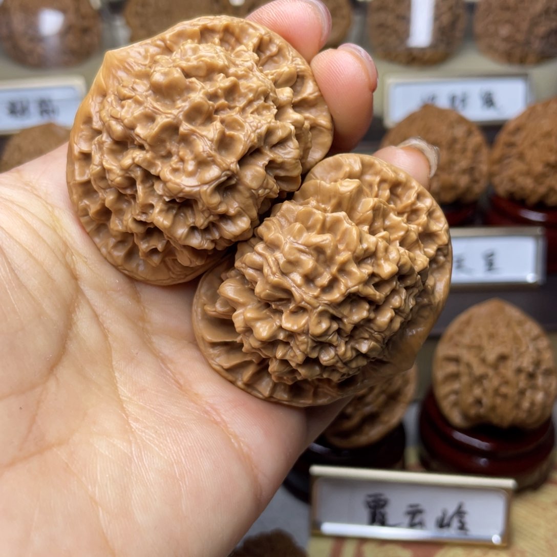 文玩核桃把件༄****༅官帽48左右