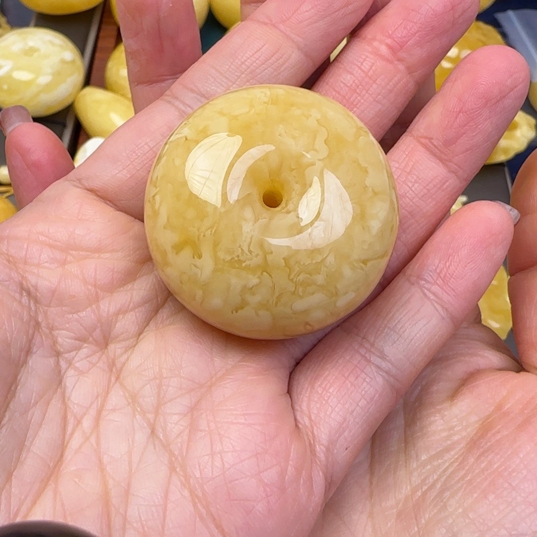 未镶嵌颈饰蜜蜡天然蜜蜡