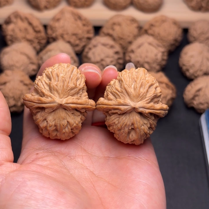 糯***玩文玩核桃把件38三角白