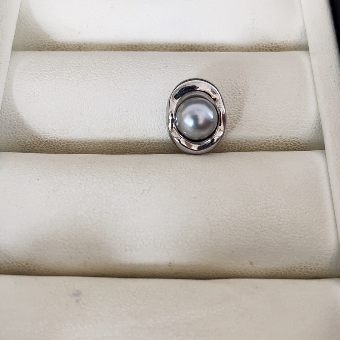 韩***。颈饰银S925镶嵌海水珍珠