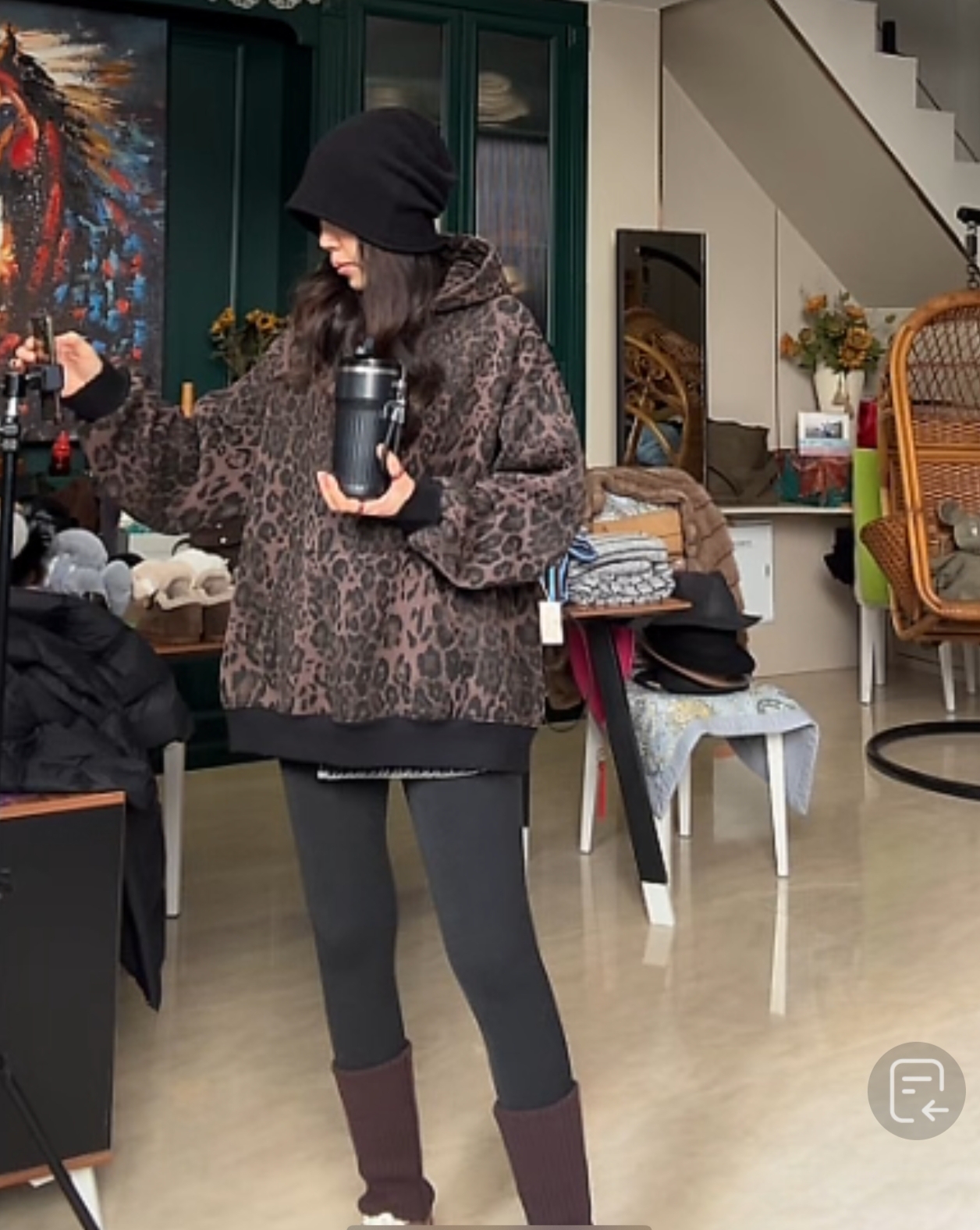 0258139 冬装新款 时尚个性休闲慵懒舒适百搭款豹纹连帽加绒卫衣