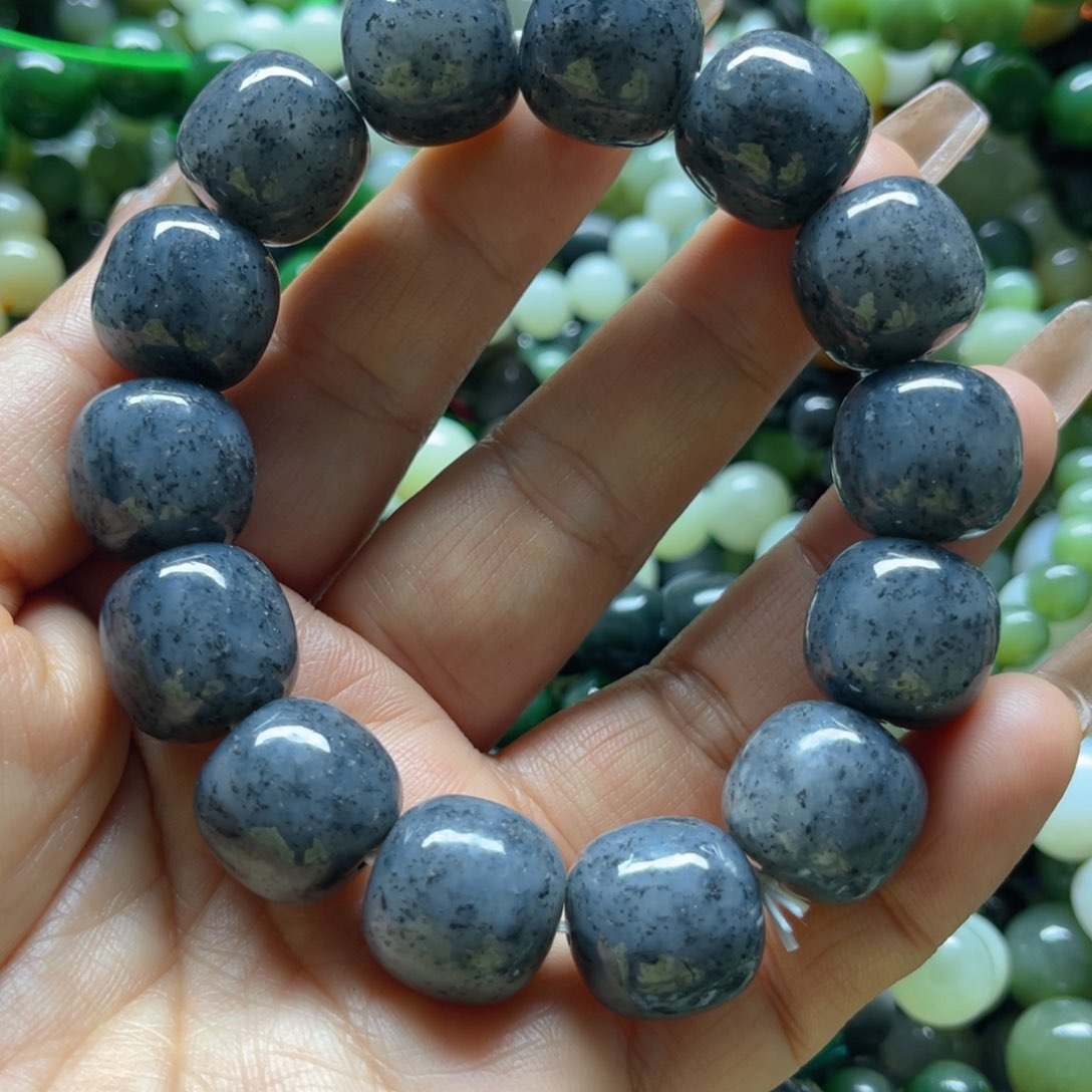 和田玉手链未镶嵌