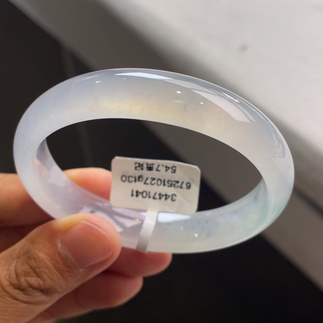 翡翠未镶嵌手镯起光白月光贵妃