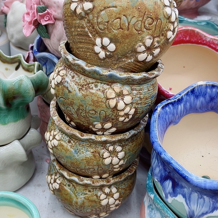 多肉绿植陶瓷花盆9.9包邮，有孔