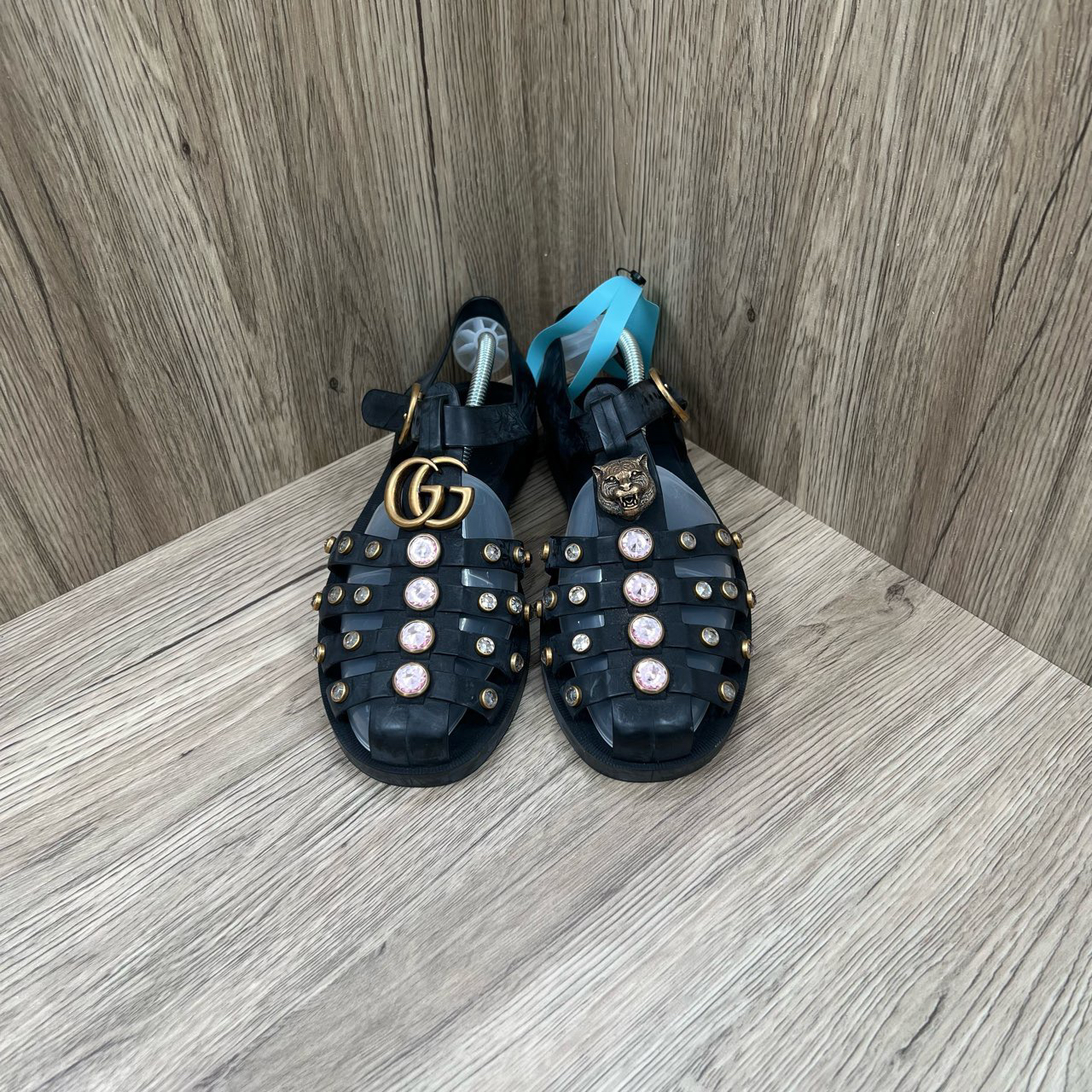 95新 GUCCI/古驰 黑色金属虎头双G镶钻罗马凉鞋 37码/99新/无配件