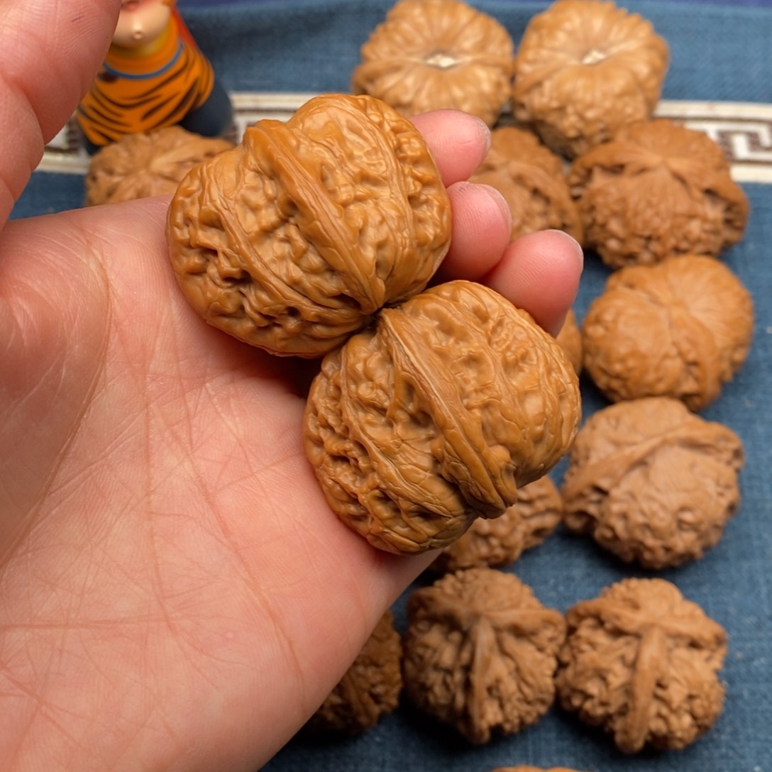 文玩核桃把件41元宝