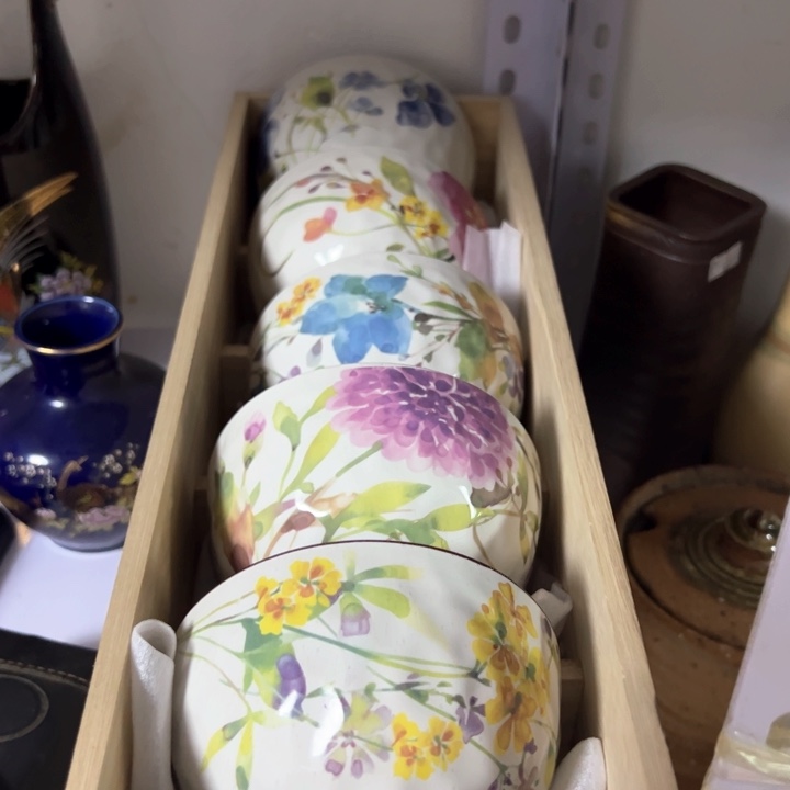 盖碗瓷器直播放漏中