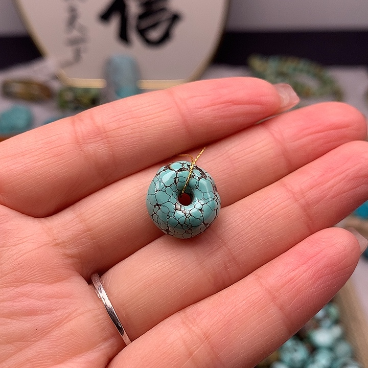 绿松石未镶嵌扣子