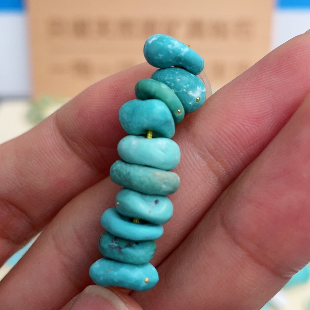 绿松石配饰未镶嵌