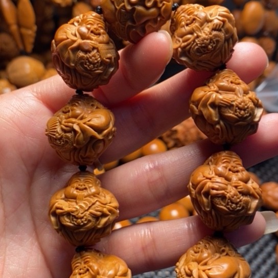 橄榄核吊坠财源滚滚