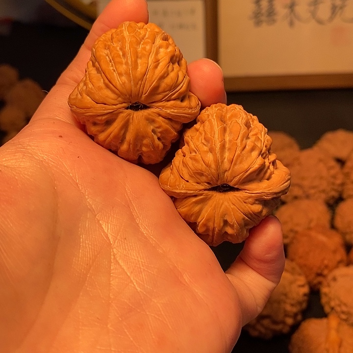 文玩核桃吊坠我**！1111111111