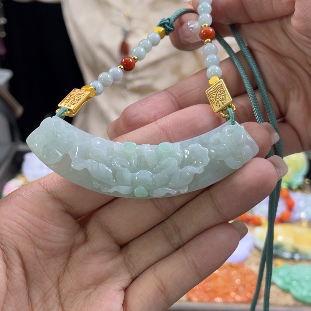 翡翠颈饰未镶嵌代编织