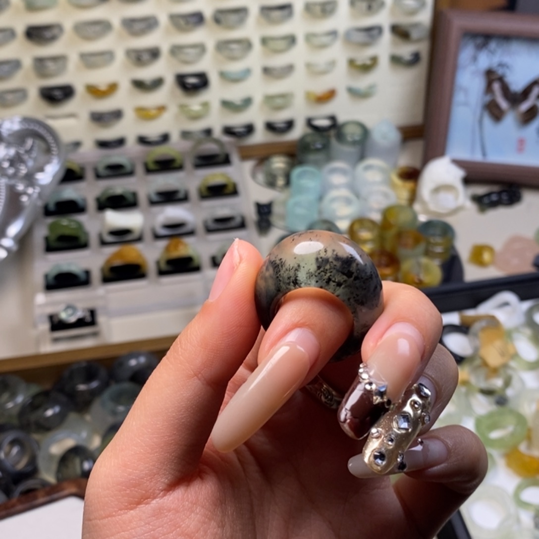 武***)蛇纹石玉未镶嵌戒指