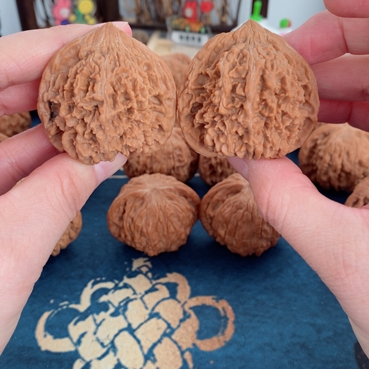 文玩核桃把件全品满天星43