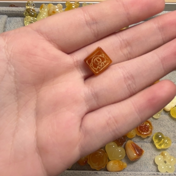 琥珀颈饰未镶嵌天然蜜蜡配件