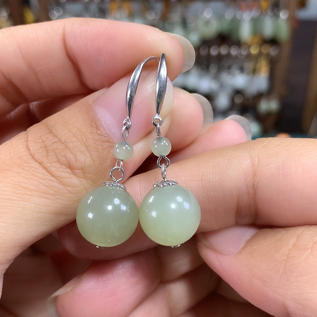 银S925镶嵌和田玉耳饰卡12左右