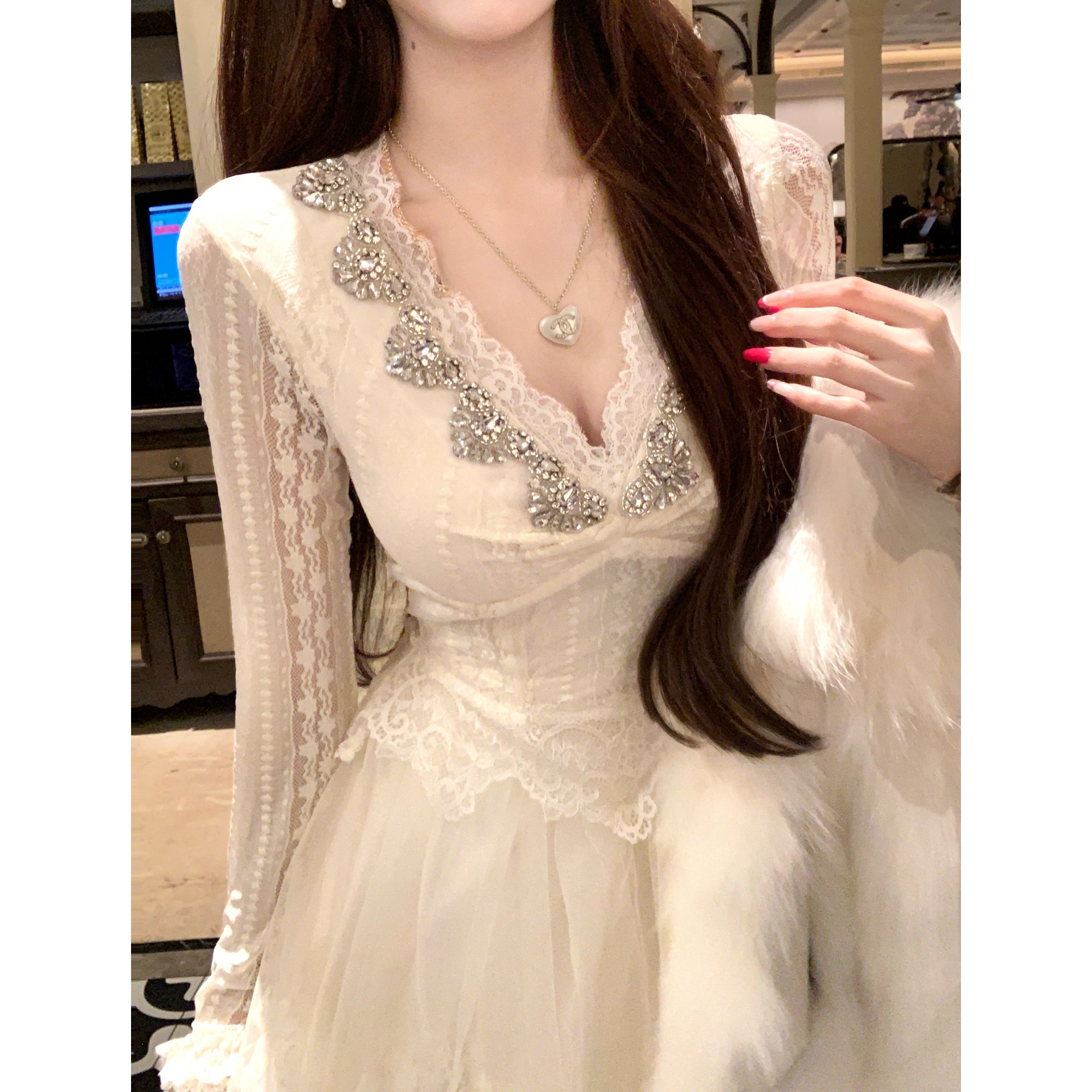 瑞茜·威瑟斯 千金归来 徐妍露思穿搭千金风生日宴会连衣裙R66359H