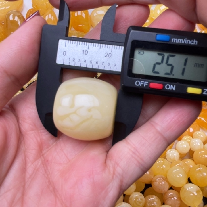 裸石蜜蜡未镶嵌蜜蜡