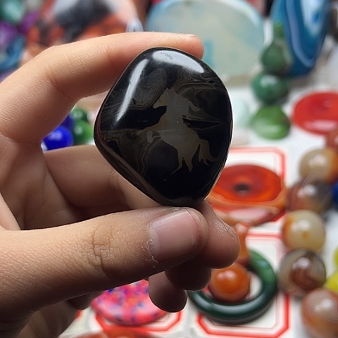 玛瑙/玉髓颈饰未镶嵌