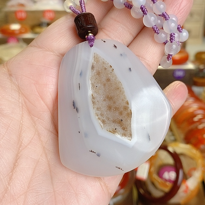 玛瑙/玉髓手镯未镶嵌