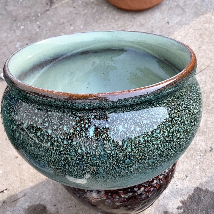 紫砂花盆高14口21瑕疵无孔