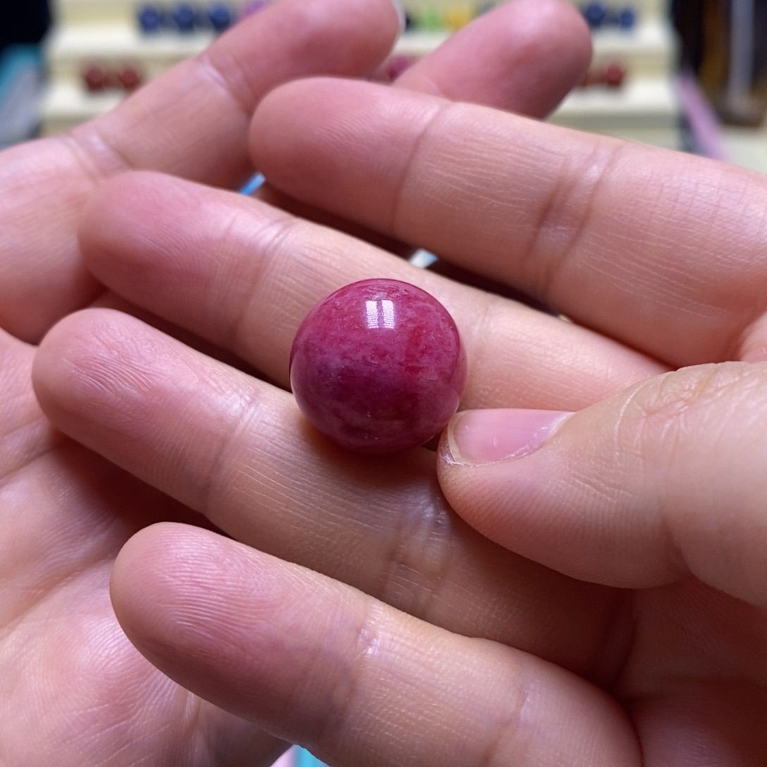 未镶嵌针钠钙石（海纹石）颈饰如**初