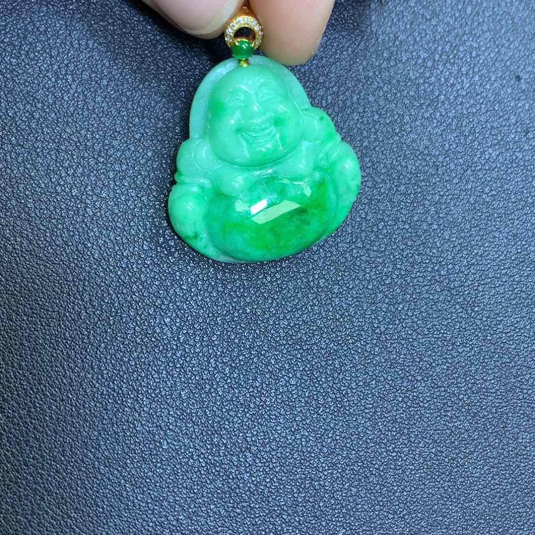 翡翠颈饰18K金镶嵌翡翠