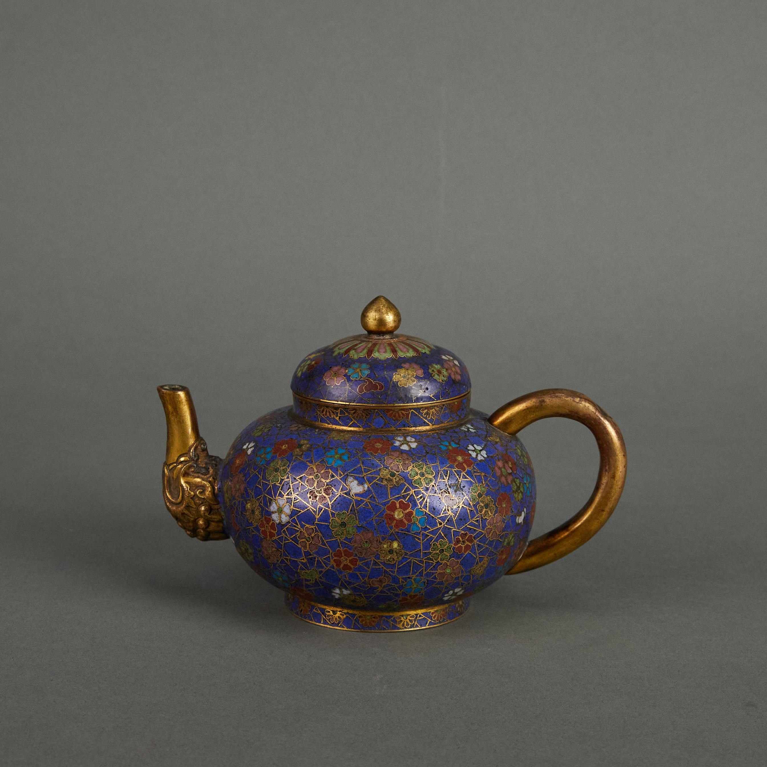 LOT 120623清乾隆 铜胎掐丝珐琅冰梅纹壶