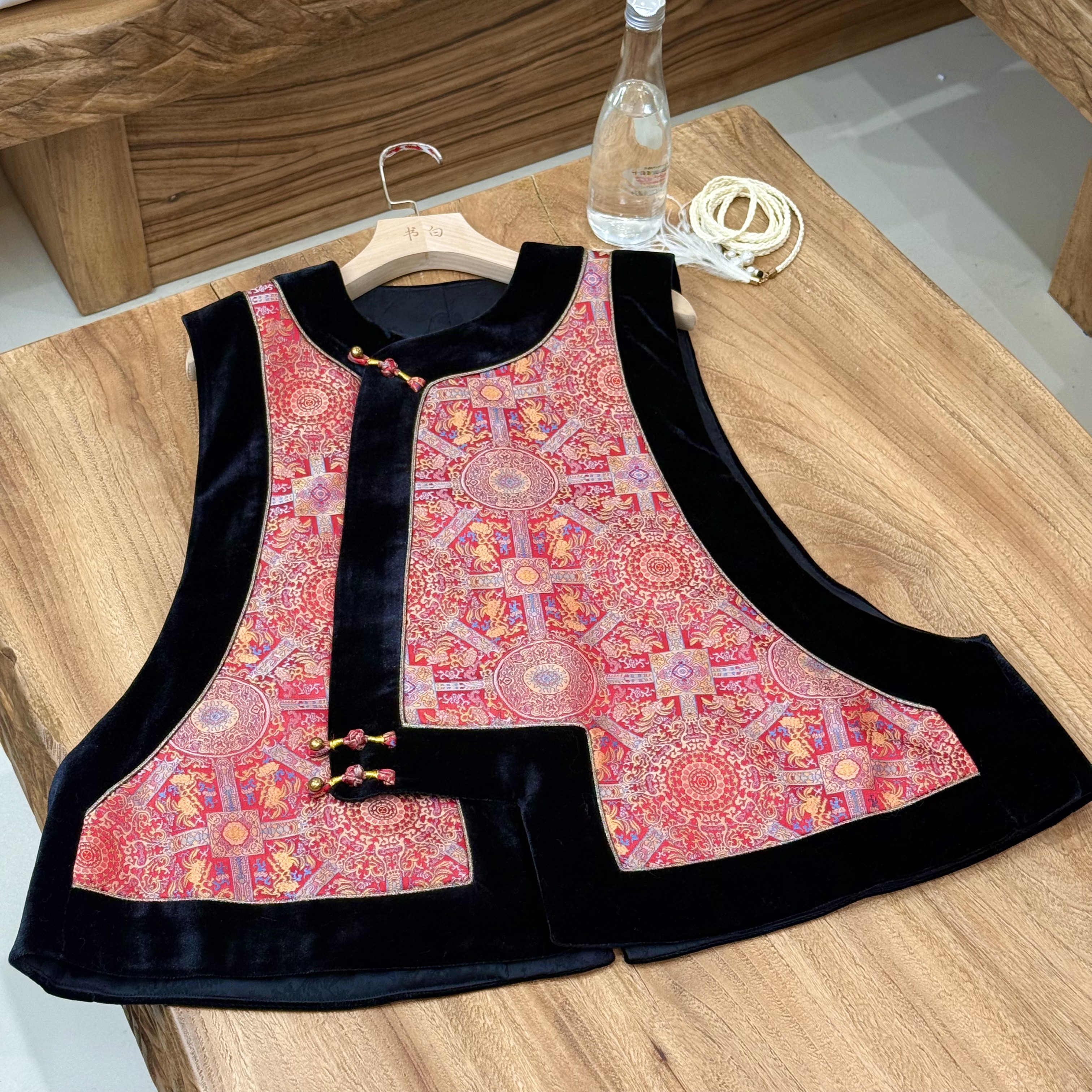 【如梦令】新中式复古手工刺绣女式马夹气质显白#47