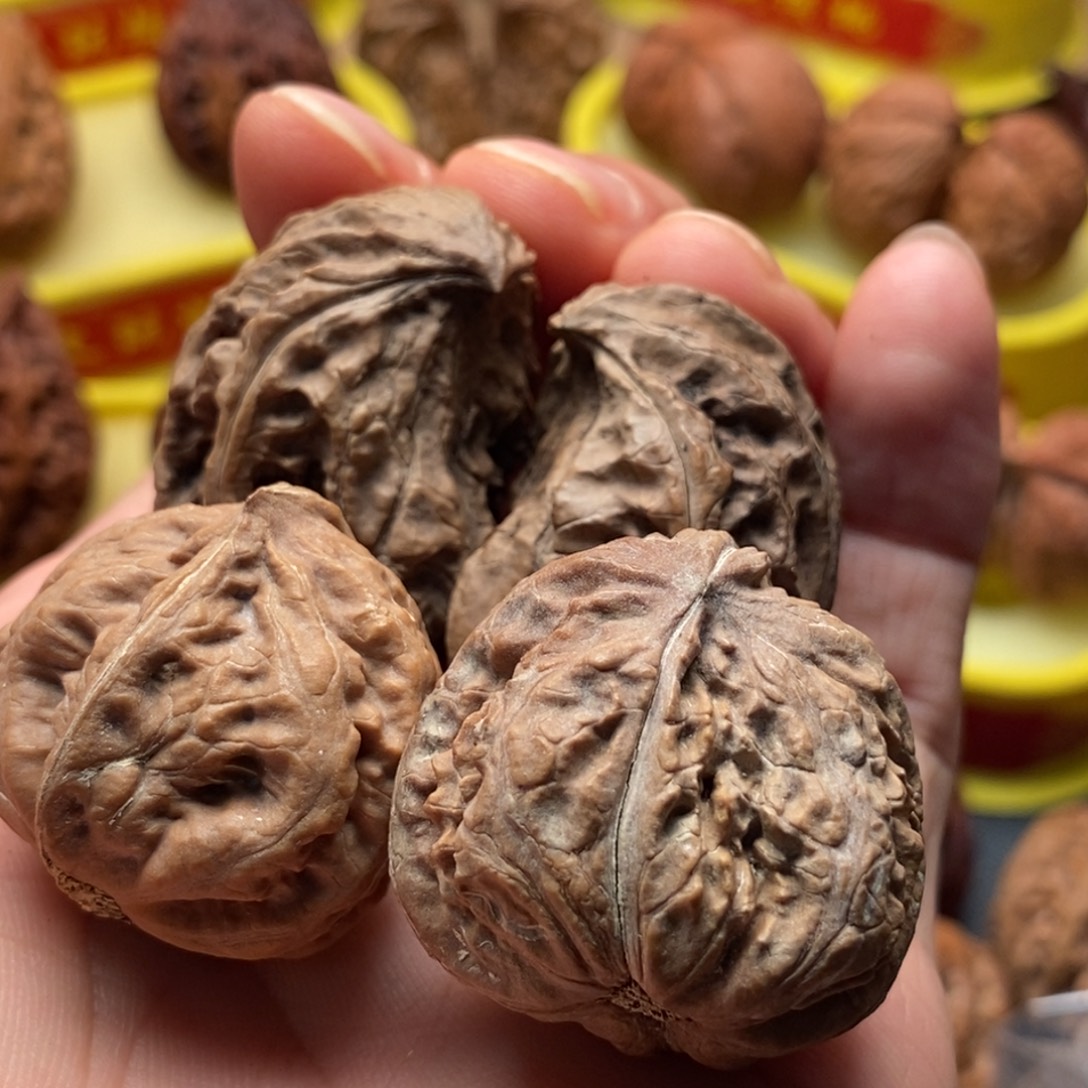 大***先吊坠文玩核桃裂的58