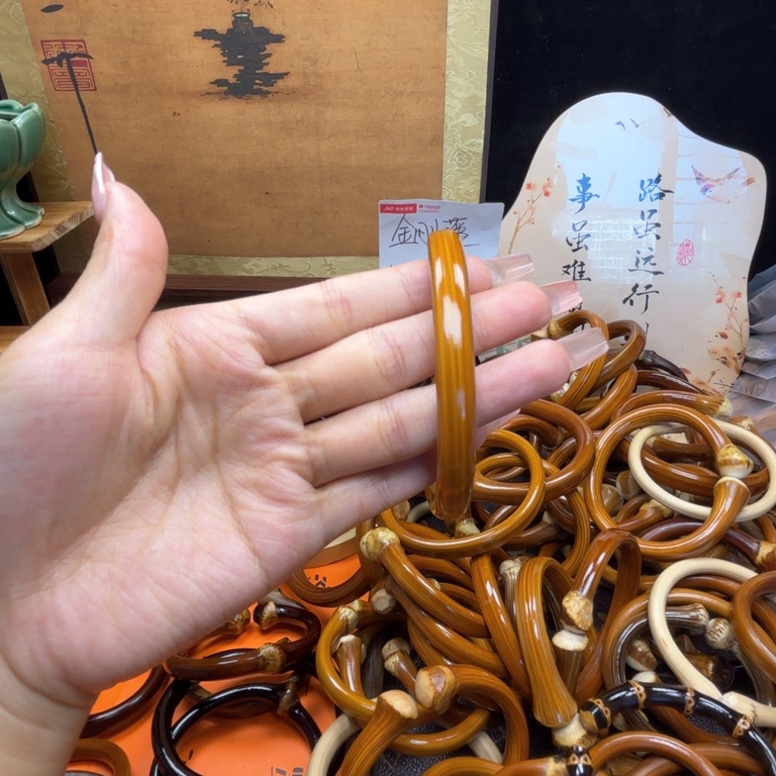 *****木质非金属藤镯子