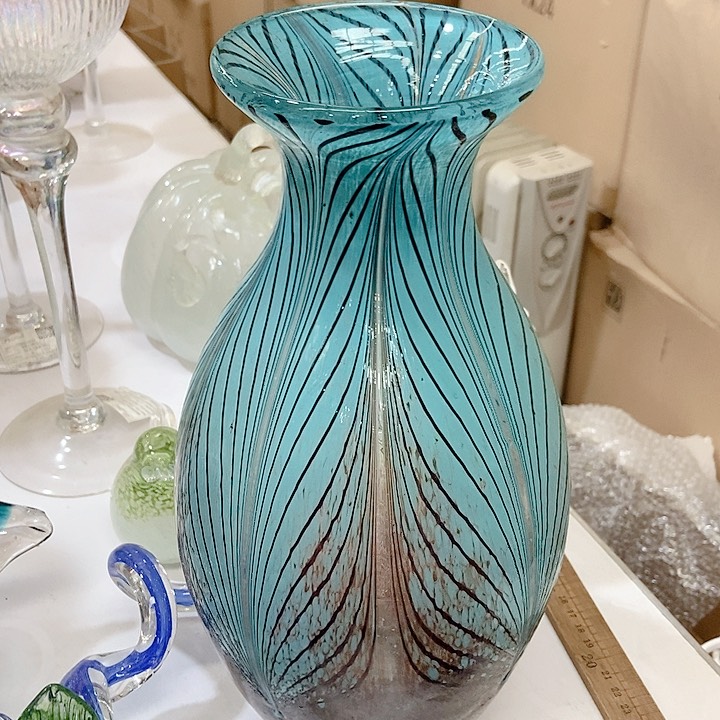 琉璃花瓶高度33厘米左右5厘米