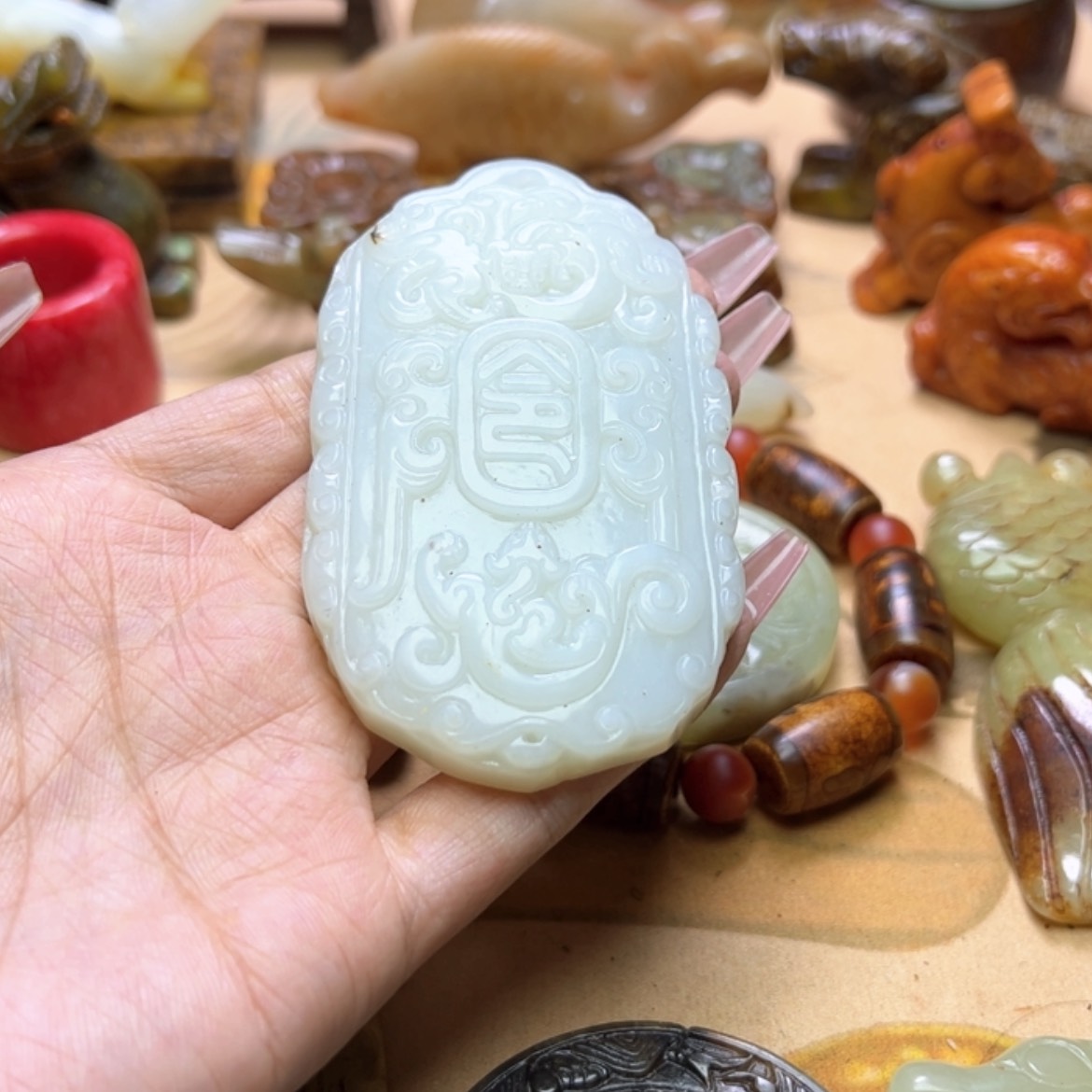 【闪购商品】蛇纹石玉颈饰未镶嵌