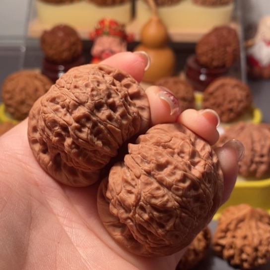 文玩核桃吊坠44血麒麟全品