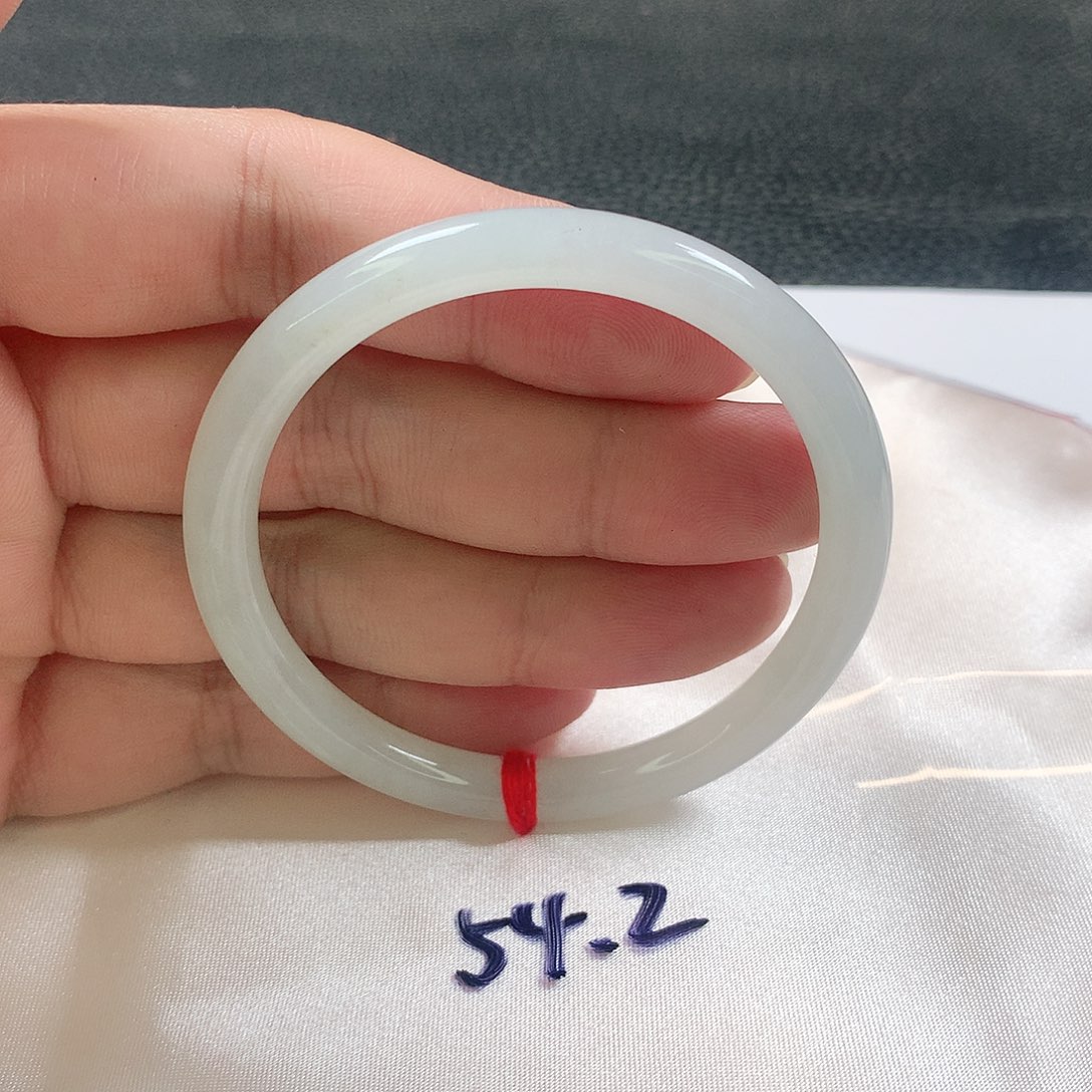 未镶嵌手镯（圆镯）翡翠393号