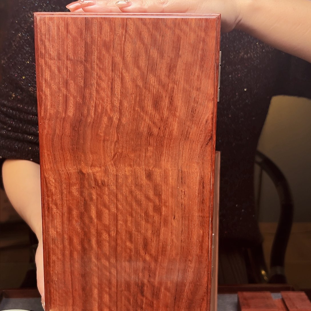 花梨木类成套家具缅甸花梨满水波首饰盒