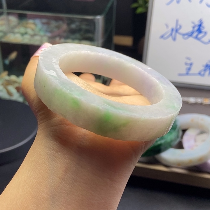 定制翡翠翡翠未镶嵌翡翠春彩