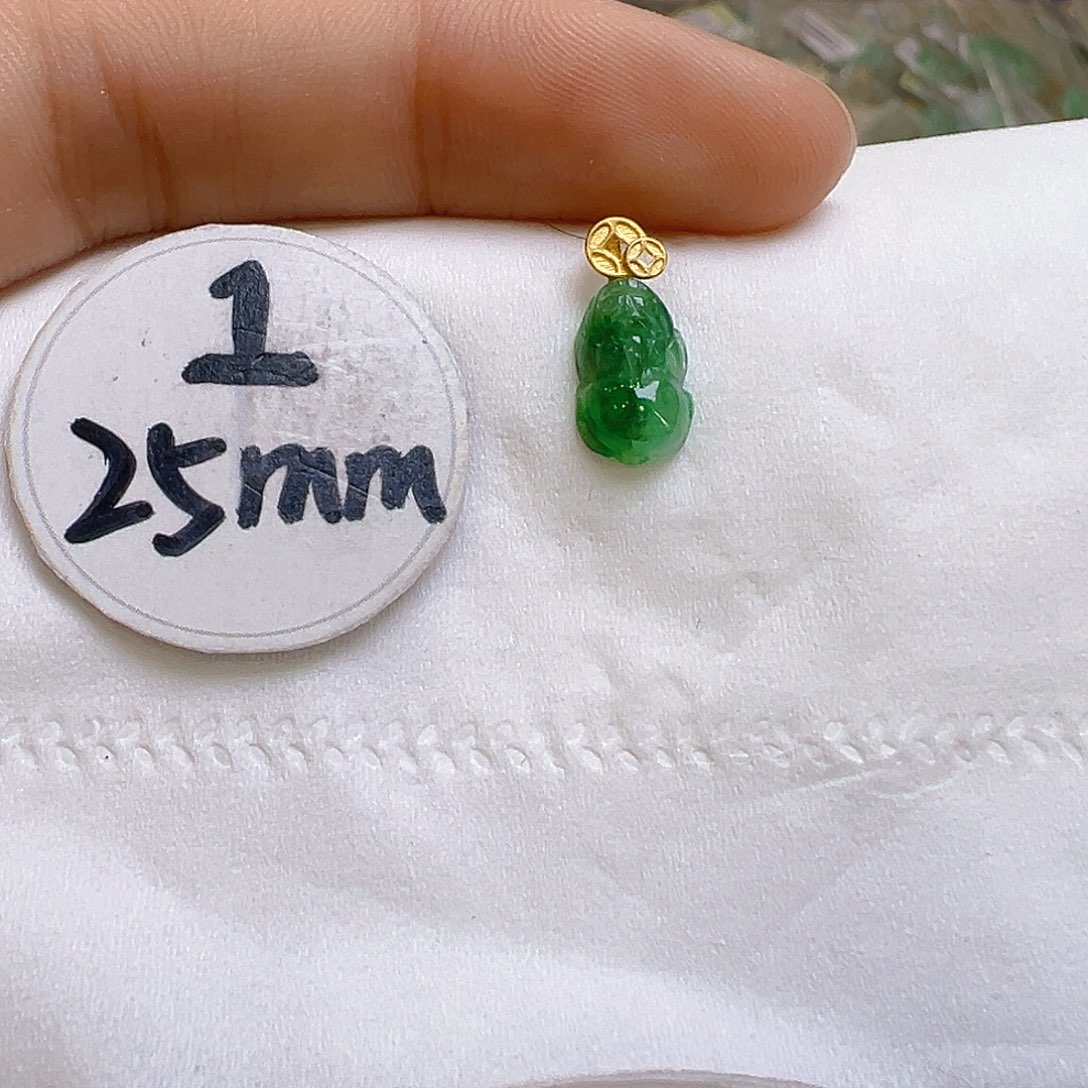 翡翠颈饰18K金镶嵌翡翠