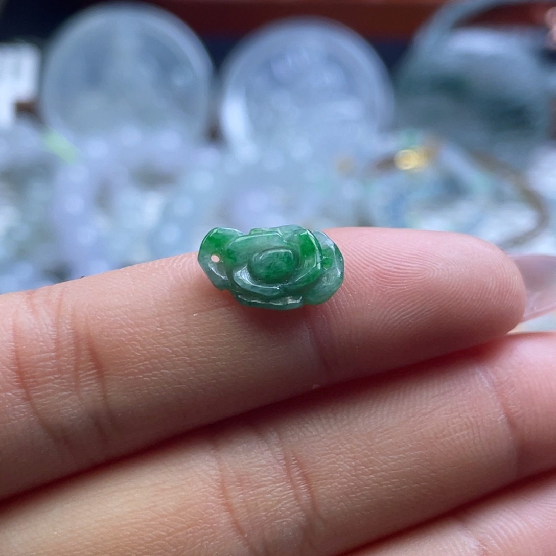 颈饰未镶嵌翡翠翡翠