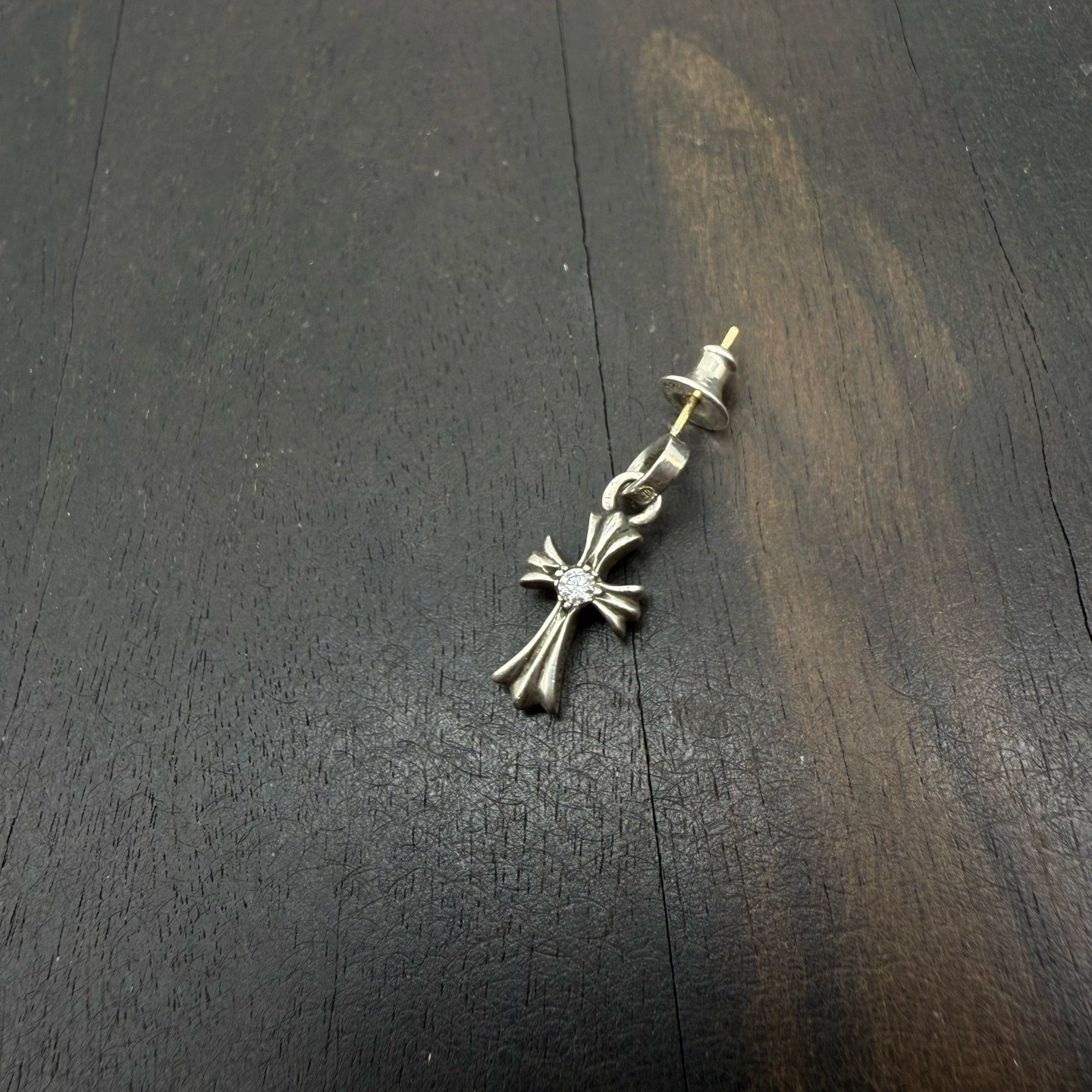 Chrome Hearts 克罗心 双面白钻Babyfat十字架耳坠