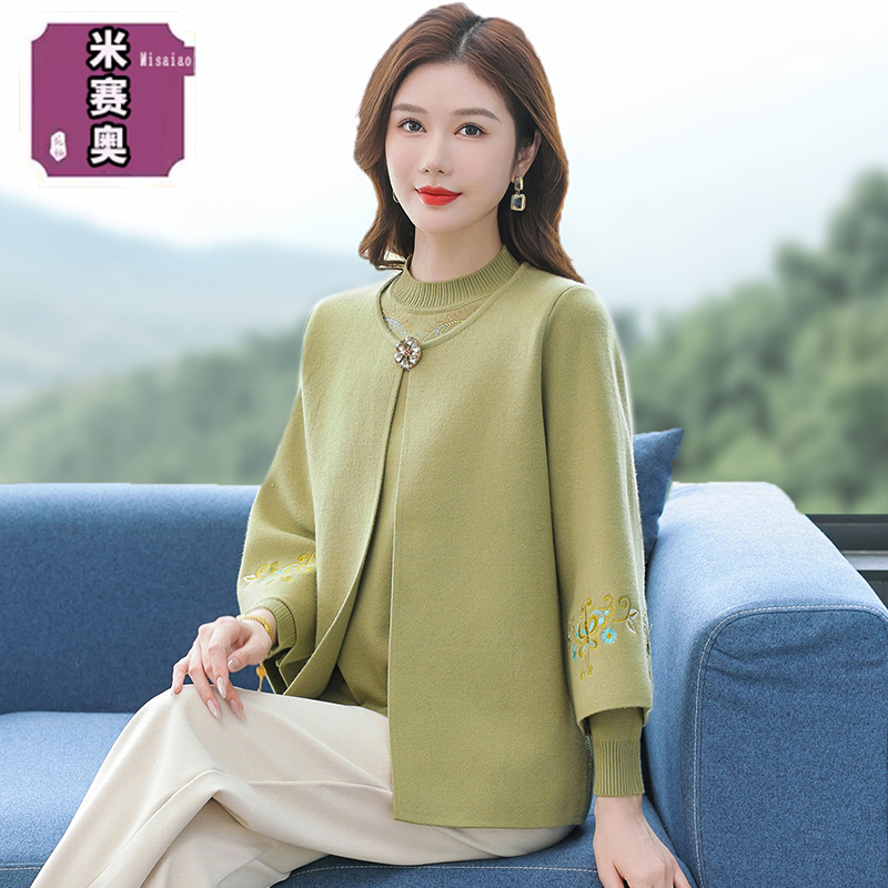 洋气妈妈秋装新款针织两件套装上衣中老年女秋冬毛衣开衫时尚外套